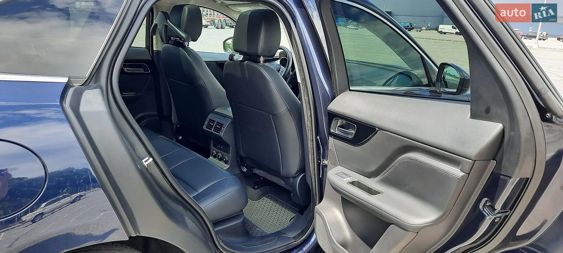 2019 Jaguar F-Pace - мініатюра 14