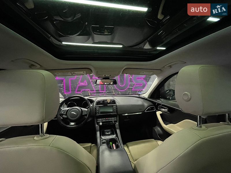 Позашляховик / Кросовер Jaguar F-Pace 2016 в Львові фото 6 Позашляховик / Кросовер Jaguar F-Pace 2016 в Львові