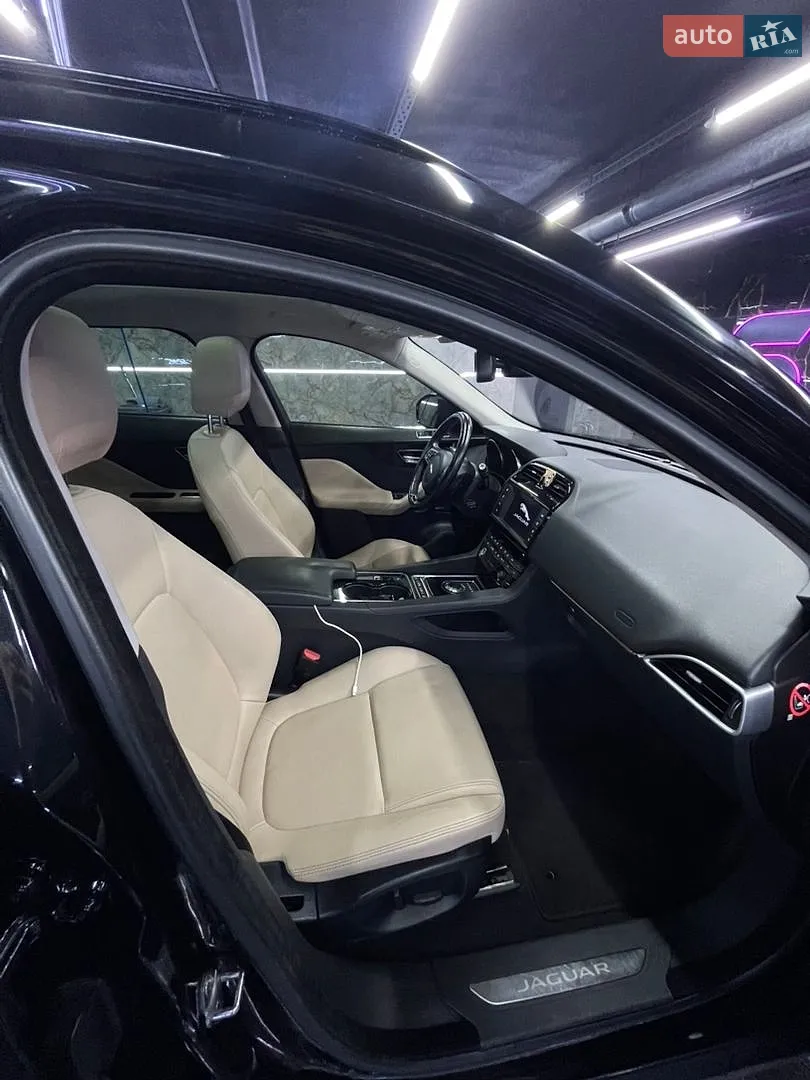 2016 Jaguar F-Pace - мініатюра 7