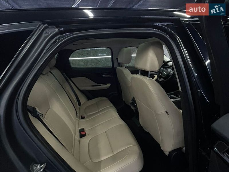 Позашляховик / Кросовер Jaguar F-Pace 2016 в Львові фото 8 Позашляховик / Кросовер Jaguar F-Pace 2016 в Львові