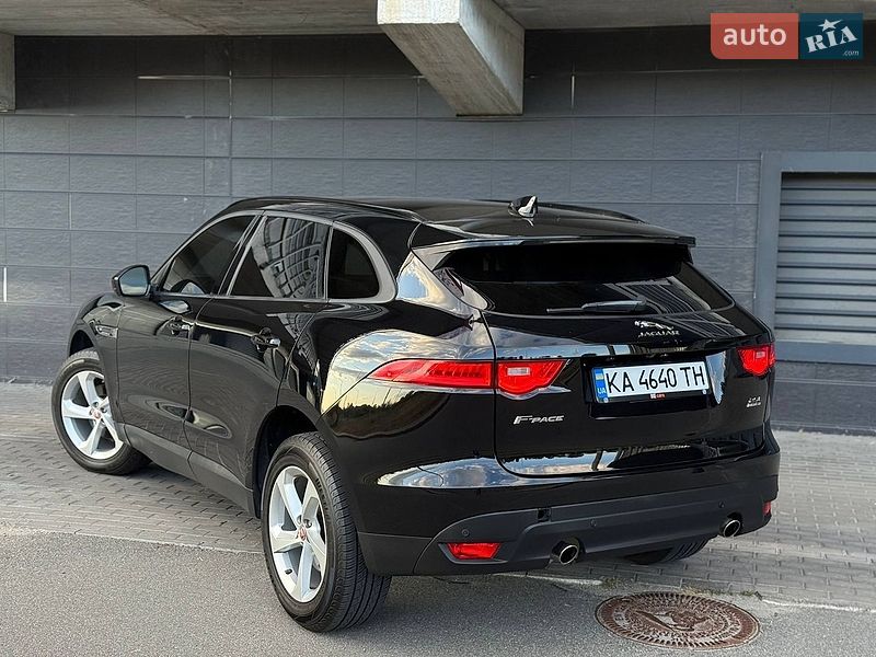 Позашляховик / Кросовер Jaguar F-Pace 2017 в Києві