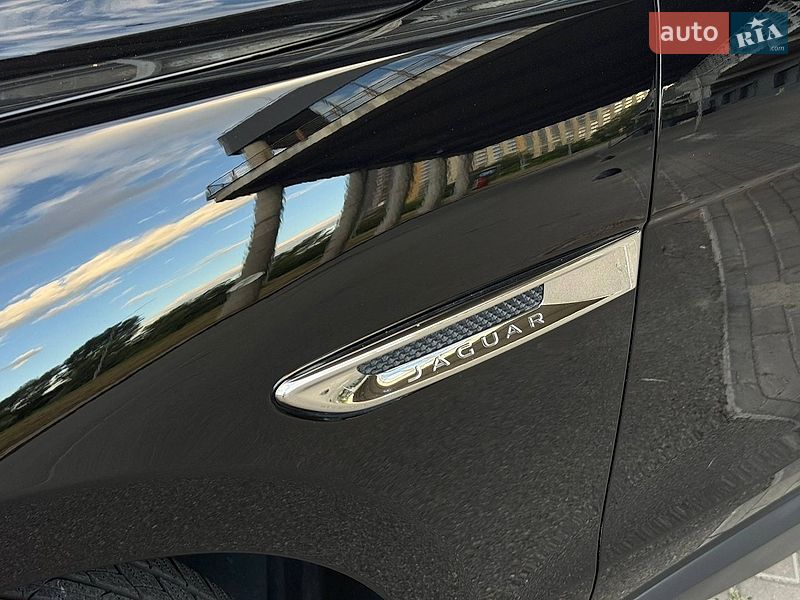 Позашляховик / Кросовер Jaguar F-Pace 2017 в Києві