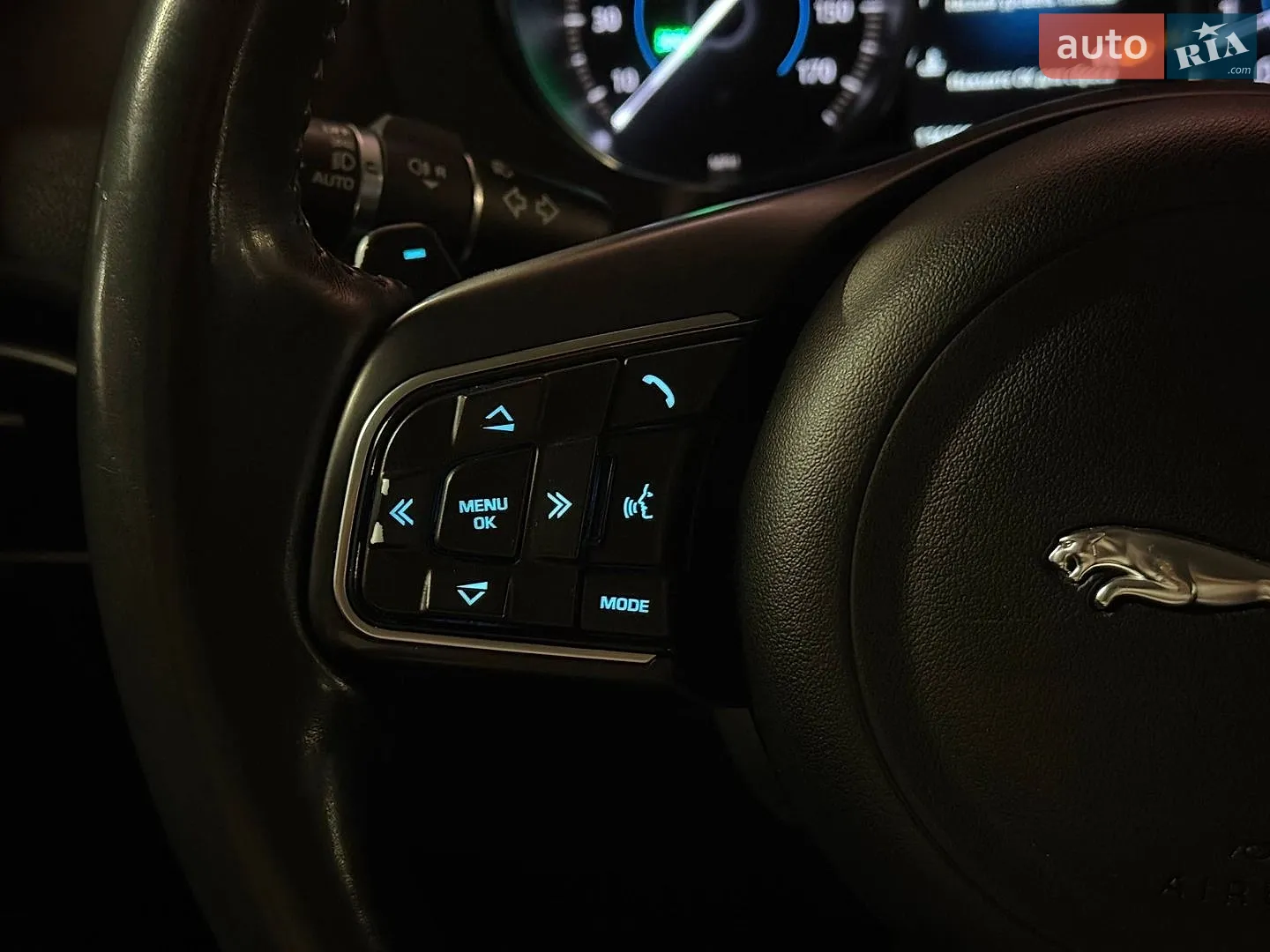 2017 Jaguar F-Pace - мініатюра 27