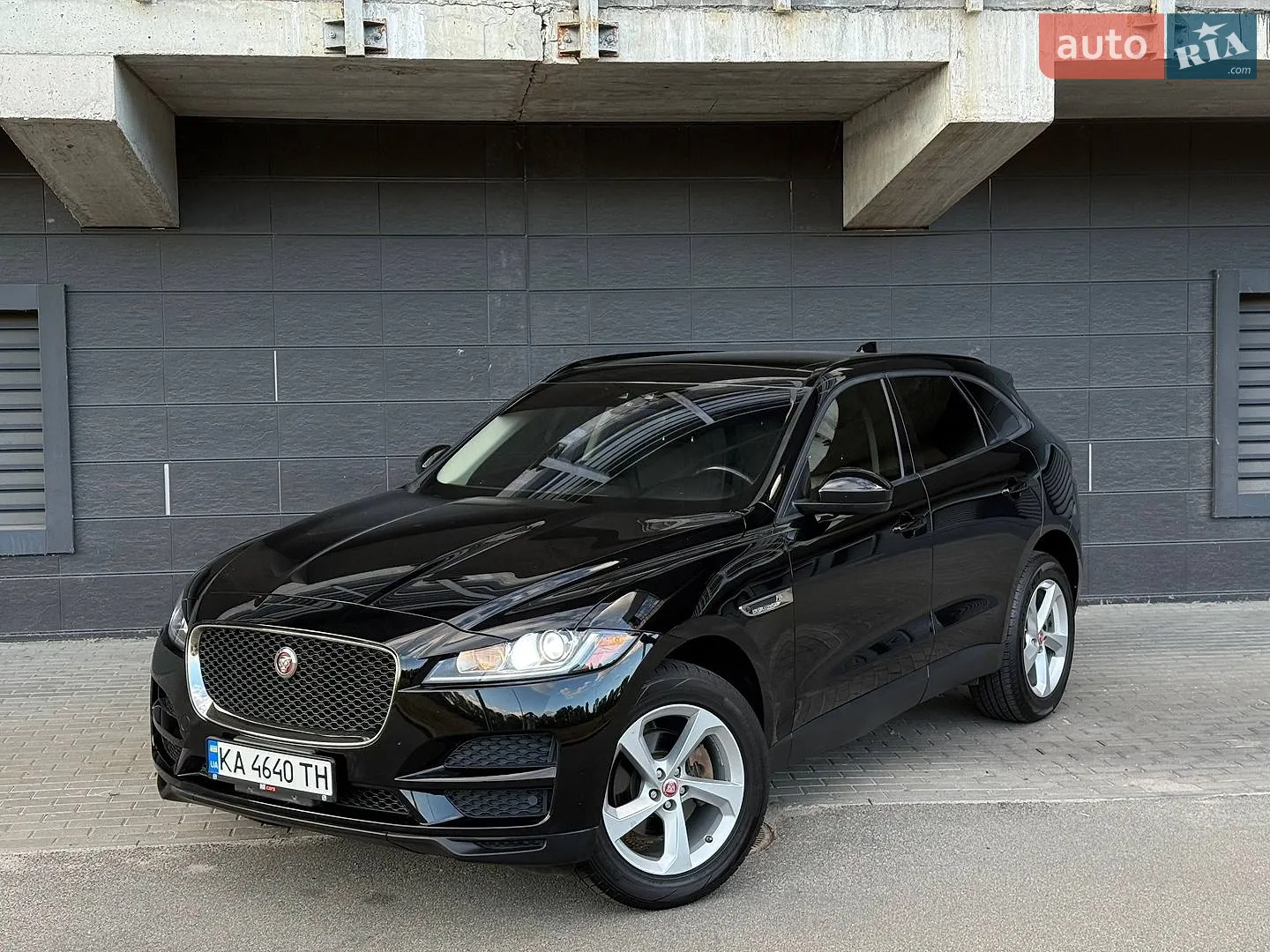 2017 Jaguar F-Pace - мініатюра 30