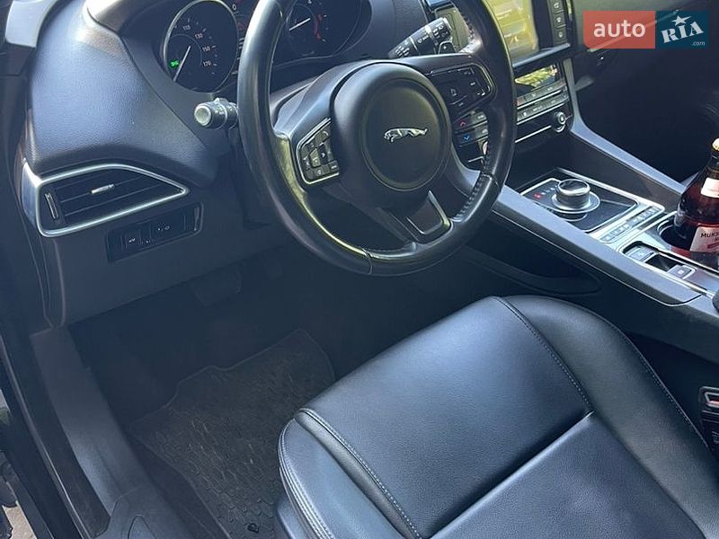 Позашляховик / Кросовер Jaguar F-Pace 2016 в Хмельницькому