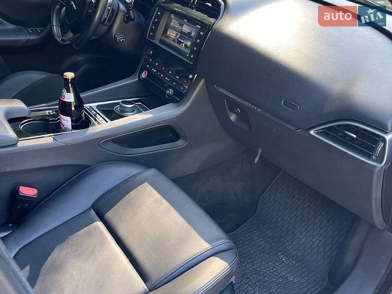 Позашляховик / Кросовер Jaguar F-Pace 2016 в Хмельницькому