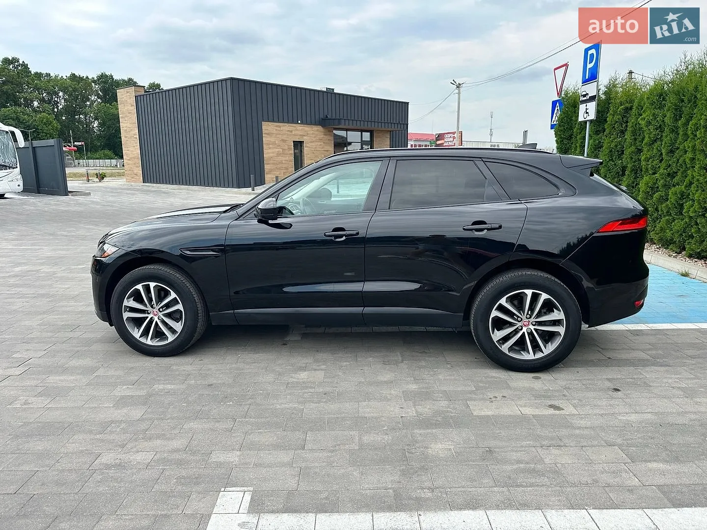 2020 Jaguar F-Pace - мініатюра 5