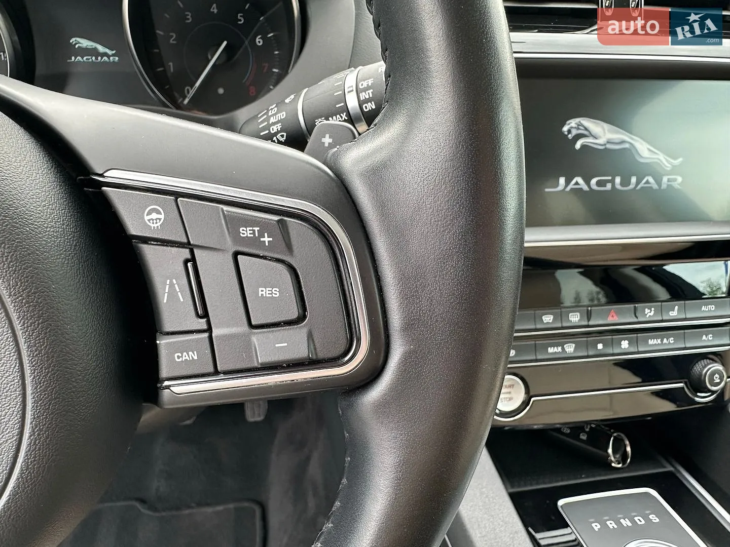 2020 Jaguar F-Pace - мініатюра 62