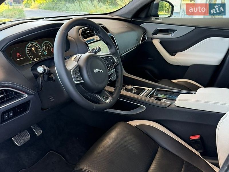 Позашляховик / Кросовер Jaguar F-Pace 2018 в Дніпрі фото 16 Позашляховик / Кросовер Jaguar F-Pace 2018 в Дніпрі