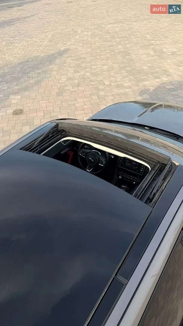 2016 Jaguar F-Pace - мініатюра 33