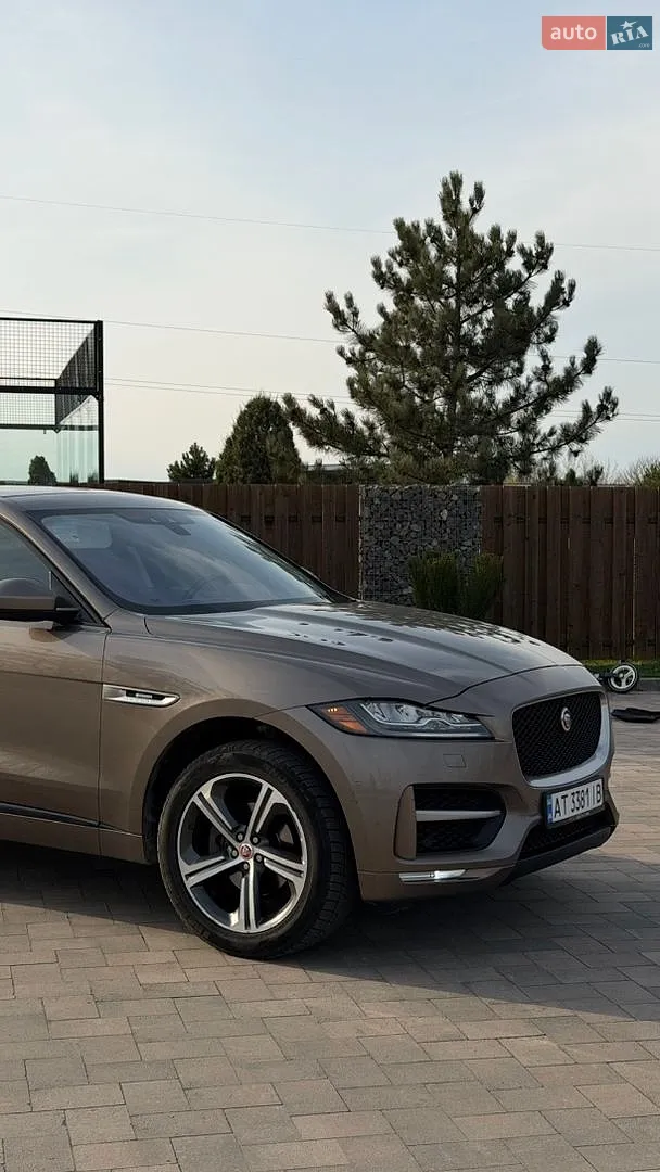 2016 Jaguar F-Pace - мініатюра 2