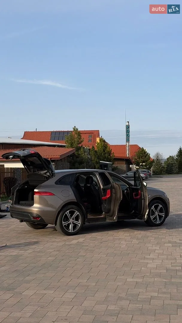 2016 Jaguar F-Pace - мініатюра 9