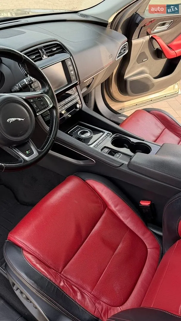 2016 Jaguar F-Pace - мініатюра 55