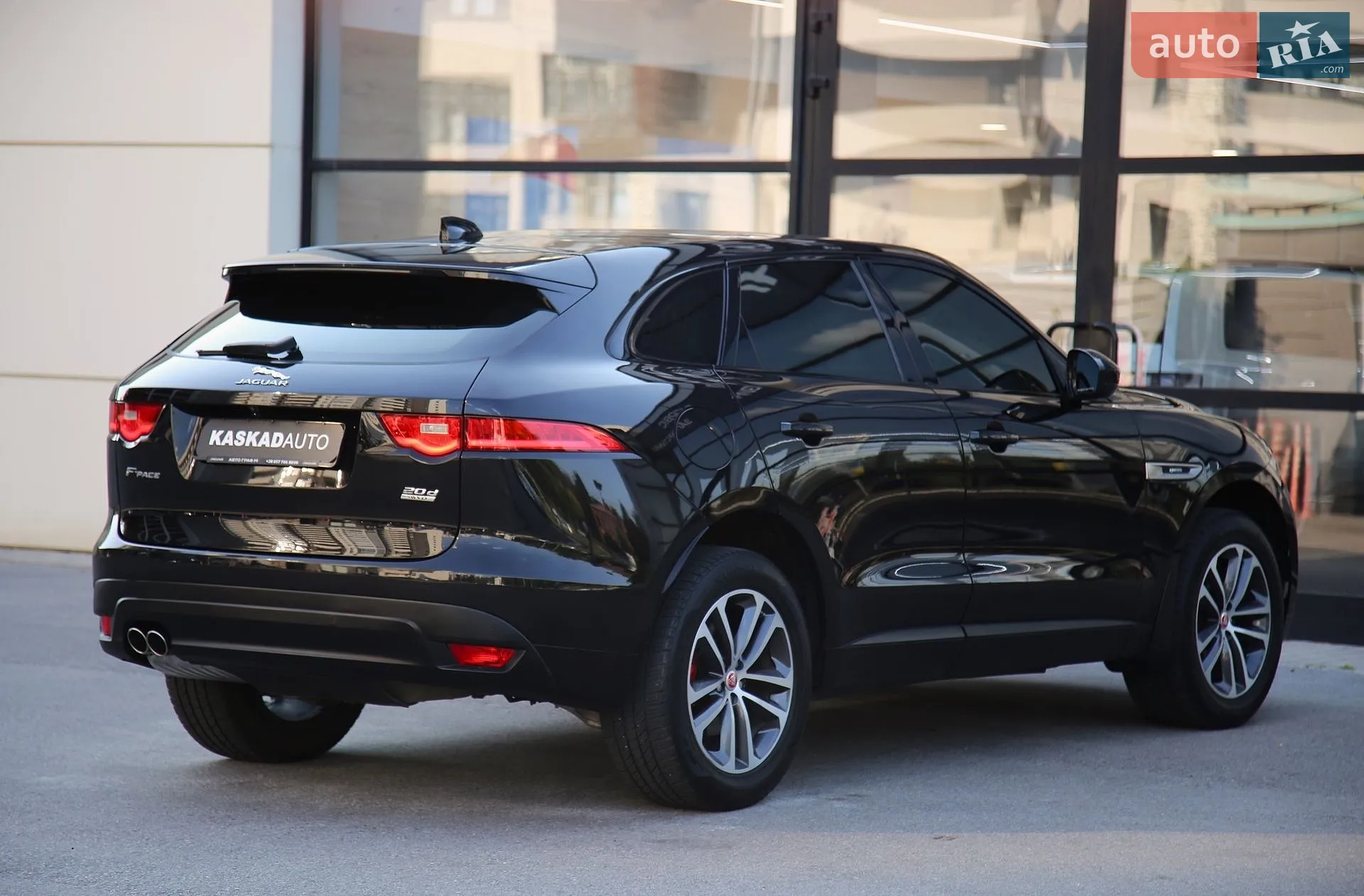2017 Jaguar F-Pace - мініатюра 6