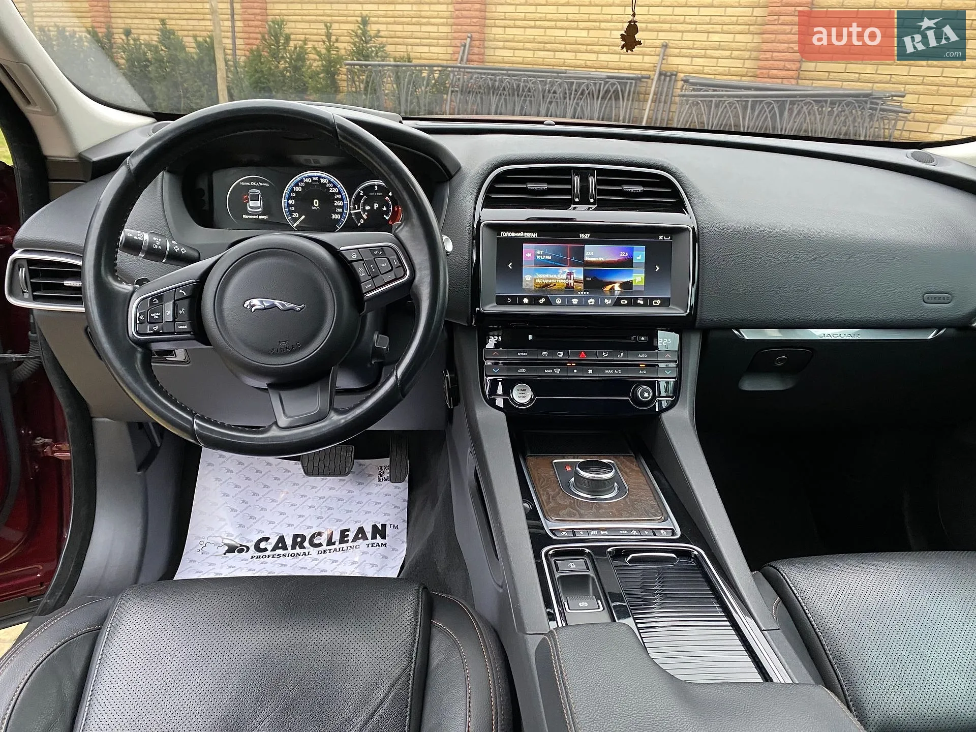 2016 Jaguar F-Pace - мініатюра 3