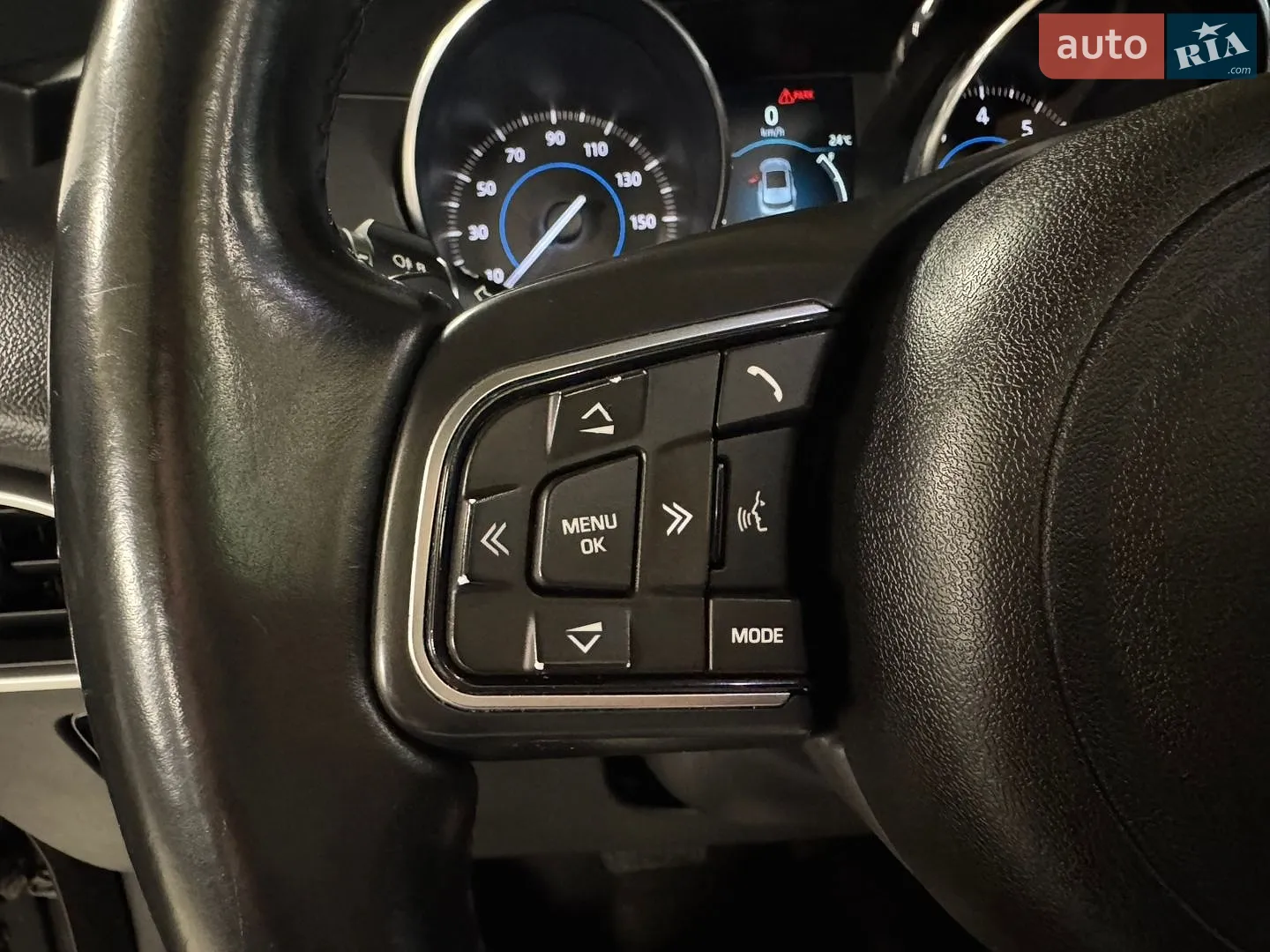 2016 Jaguar F-Pace - мініатюра 27