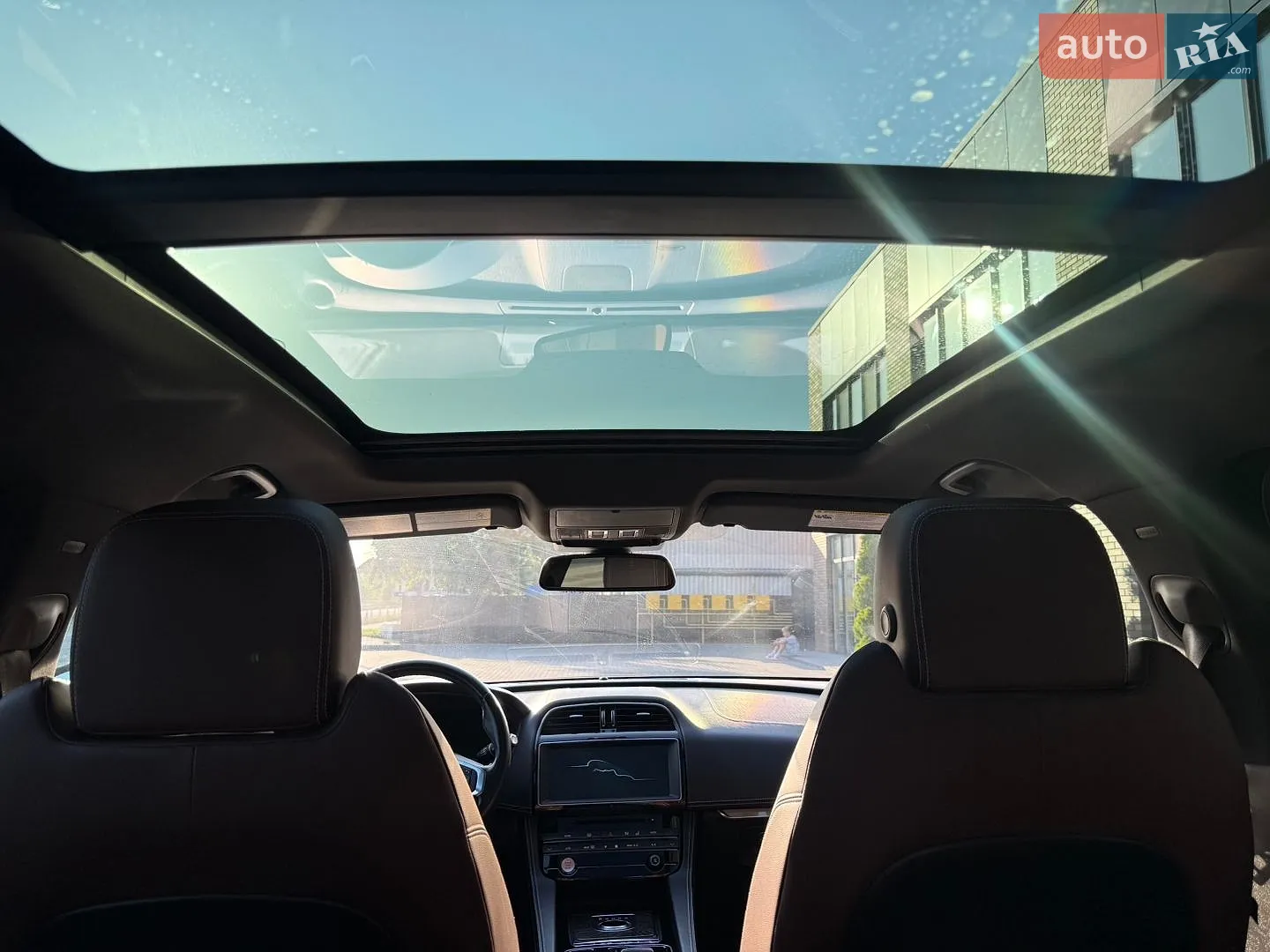 2018 Jaguar F-Pace - мініатюра 12