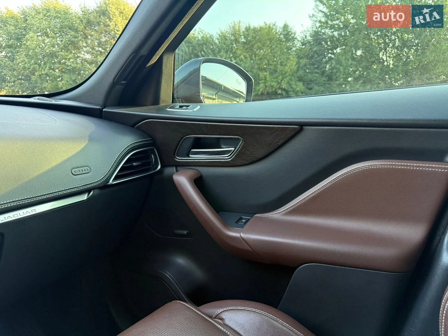 2018 Jaguar F-Pace - мініатюра 17