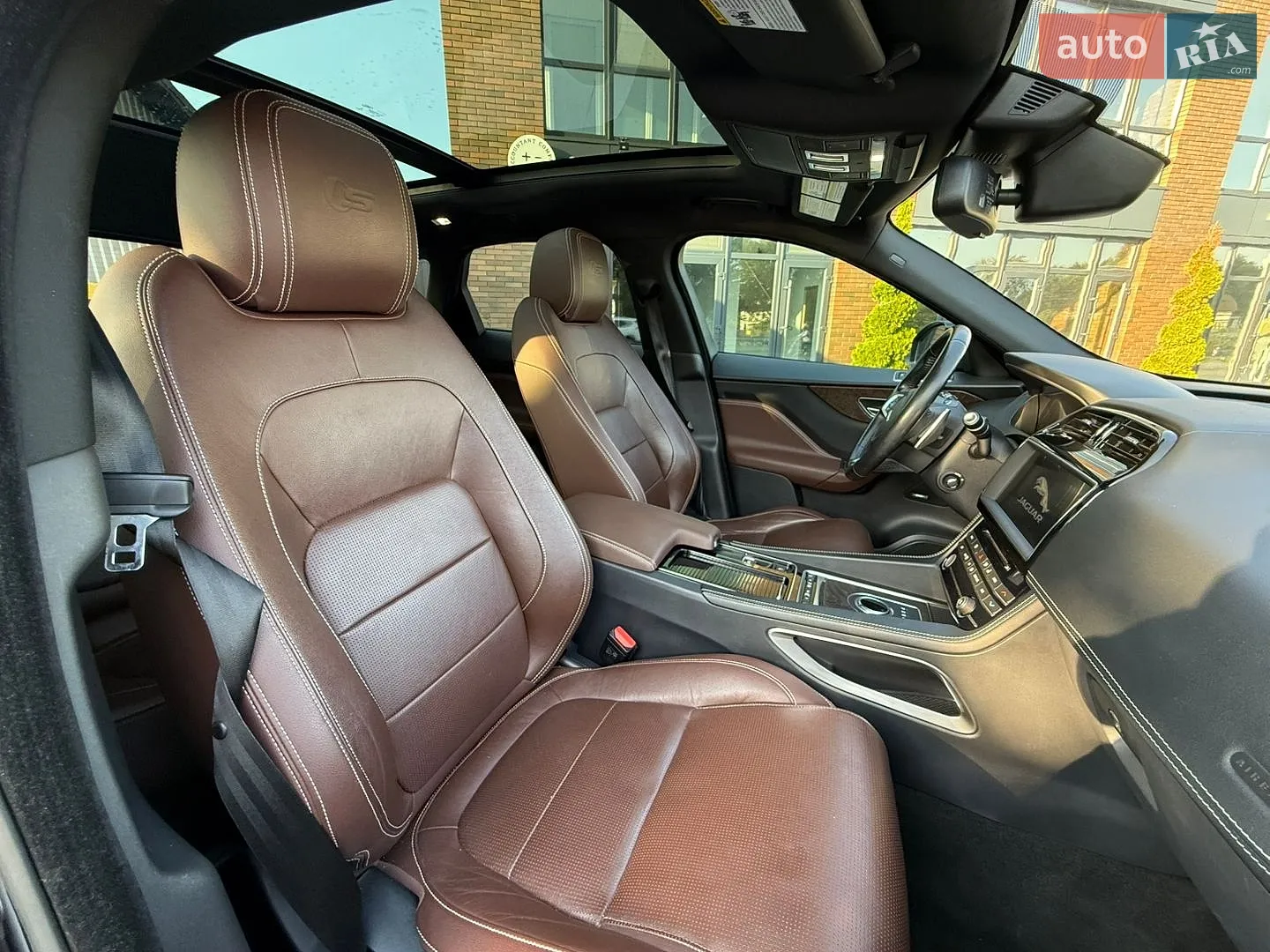 2018 Jaguar F-Pace - мініатюра 23