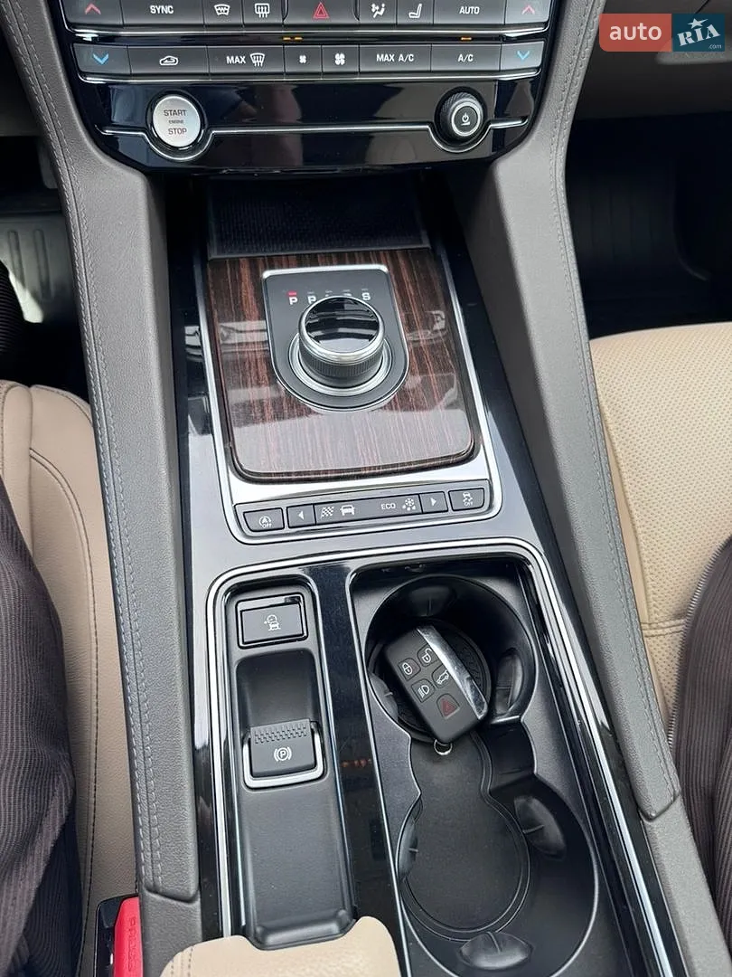 2020 Jaguar F-Pace - мініатюра 65