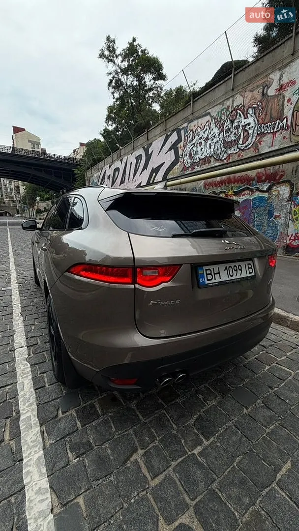 2016 Jaguar F-Pace - мініатюра 14