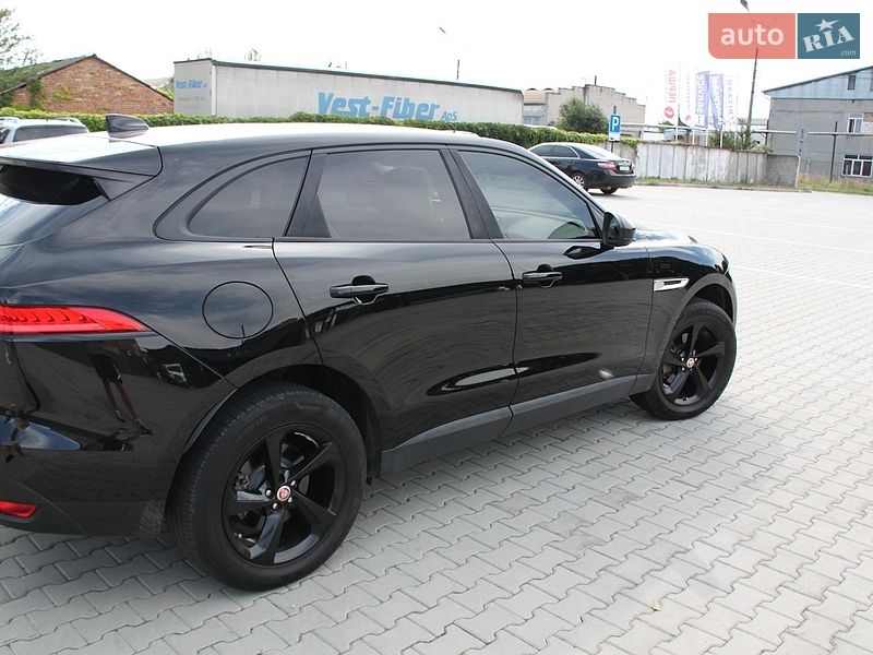 Внедорожник / Кроссовер Jaguar F-Pace 2016 в Нововолынске
