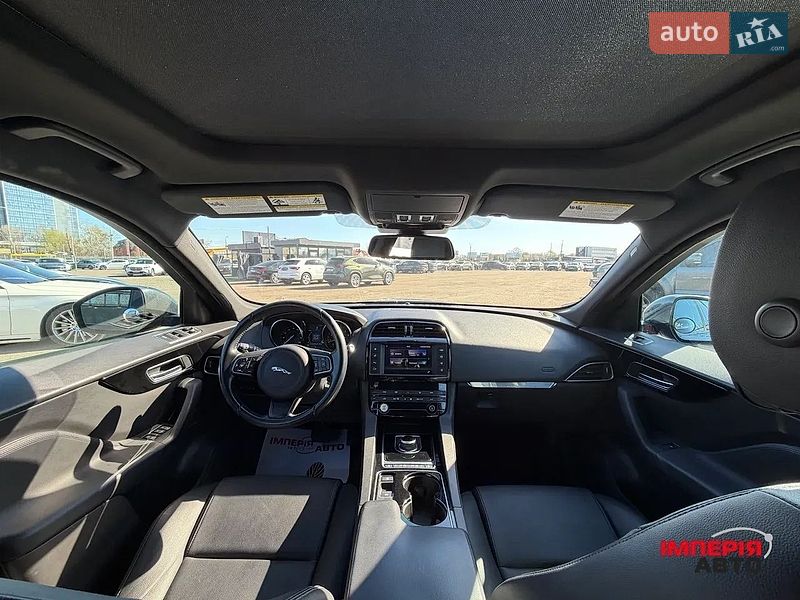 Позашляховик / Кросовер Jaguar F-Pace 2016 в Києві