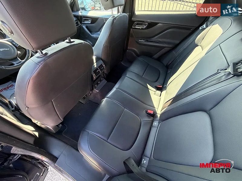 Позашляховик / Кросовер Jaguar F-Pace 2016 в Києві