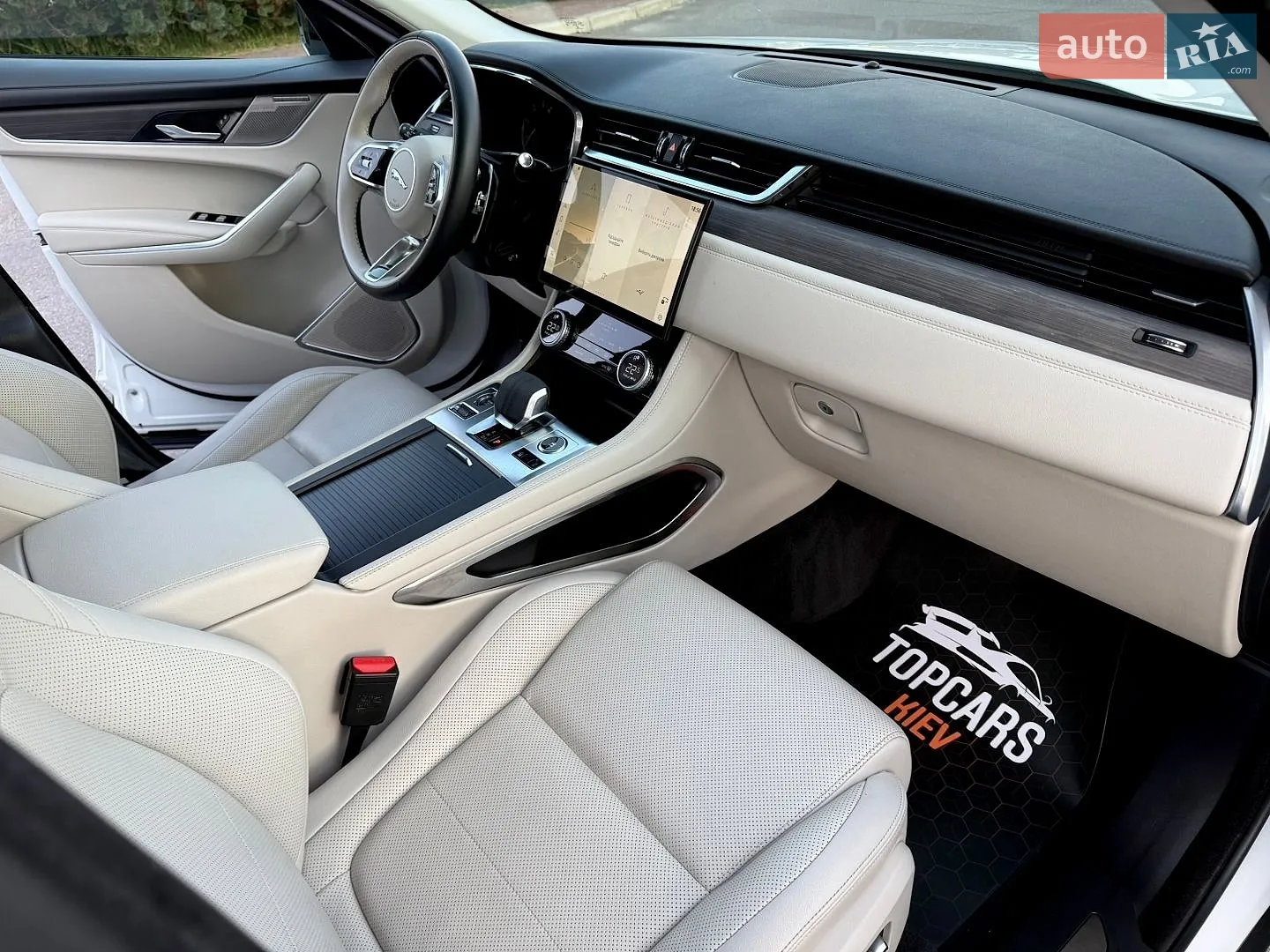 2022 Jaguar F-Pace - мініатюра 34