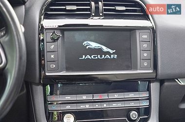 Внедорожник / Кроссовер Jaguar F-Pace 2016 в Киеве фото 17 Внедорожник / Кроссовер Jaguar F-Pace 2016 в Киеве