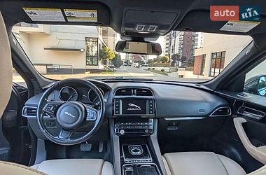 Внедорожник / Кроссовер Jaguar F-Pace 2017 в Ивано-Франковске фото 13 Внедорожник / Кроссовер Jaguar F-Pace 2017 в Ивано-Франковске
