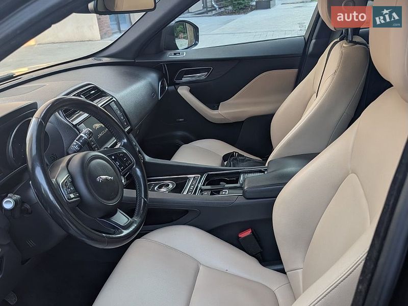 Внедорожник / Кроссовер Jaguar F-Pace 2017 в Ивано-Франковске фото 16 Внедорожник / Кроссовер Jaguar F-Pace 2017 в Ивано-Франковске