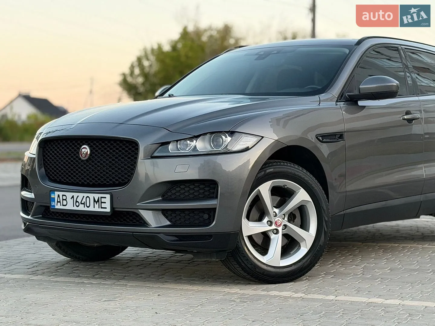 2018 Jaguar F-Pace - мініатюра 2