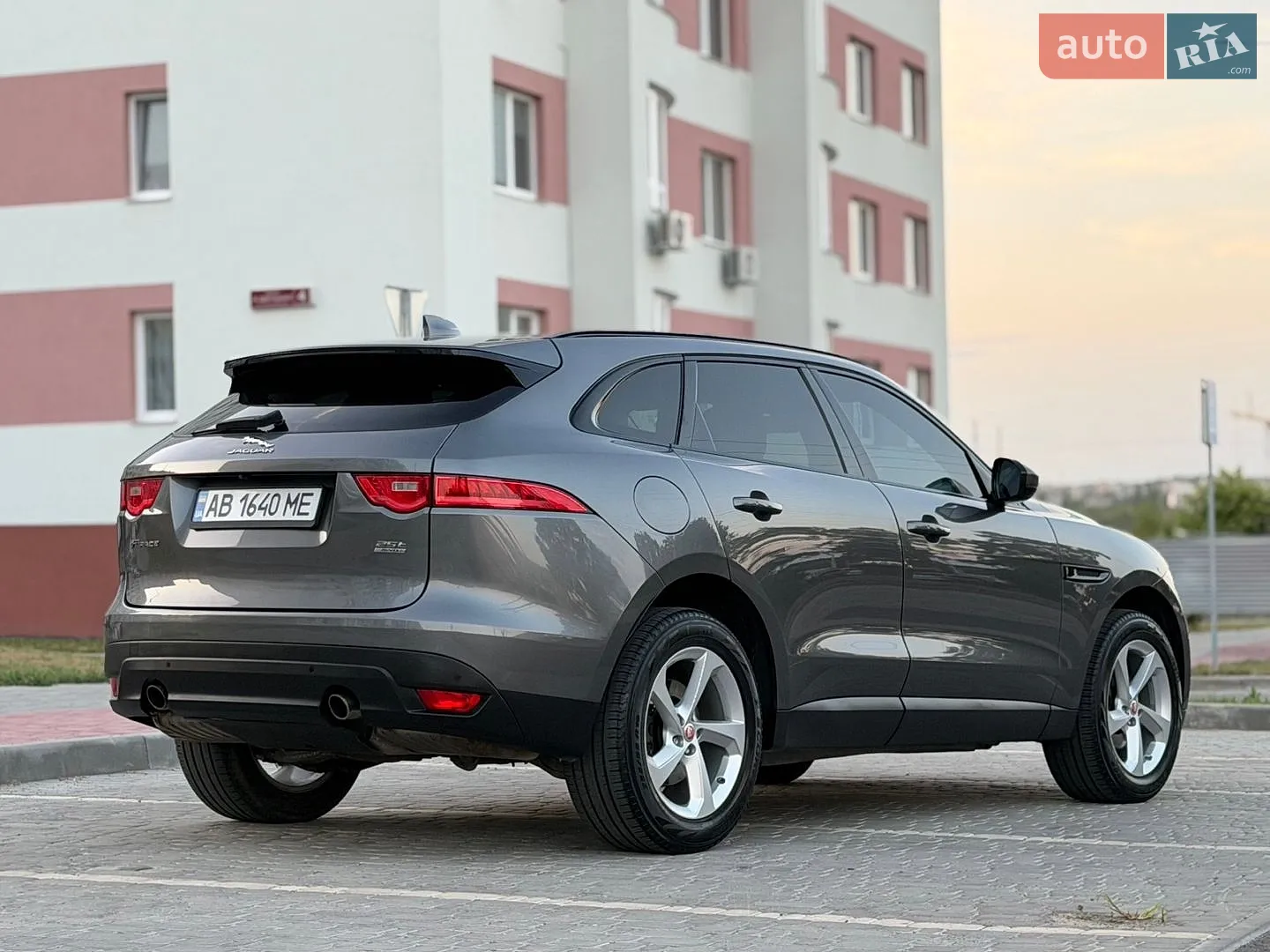 2018 Jaguar F-Pace - мініатюра 19