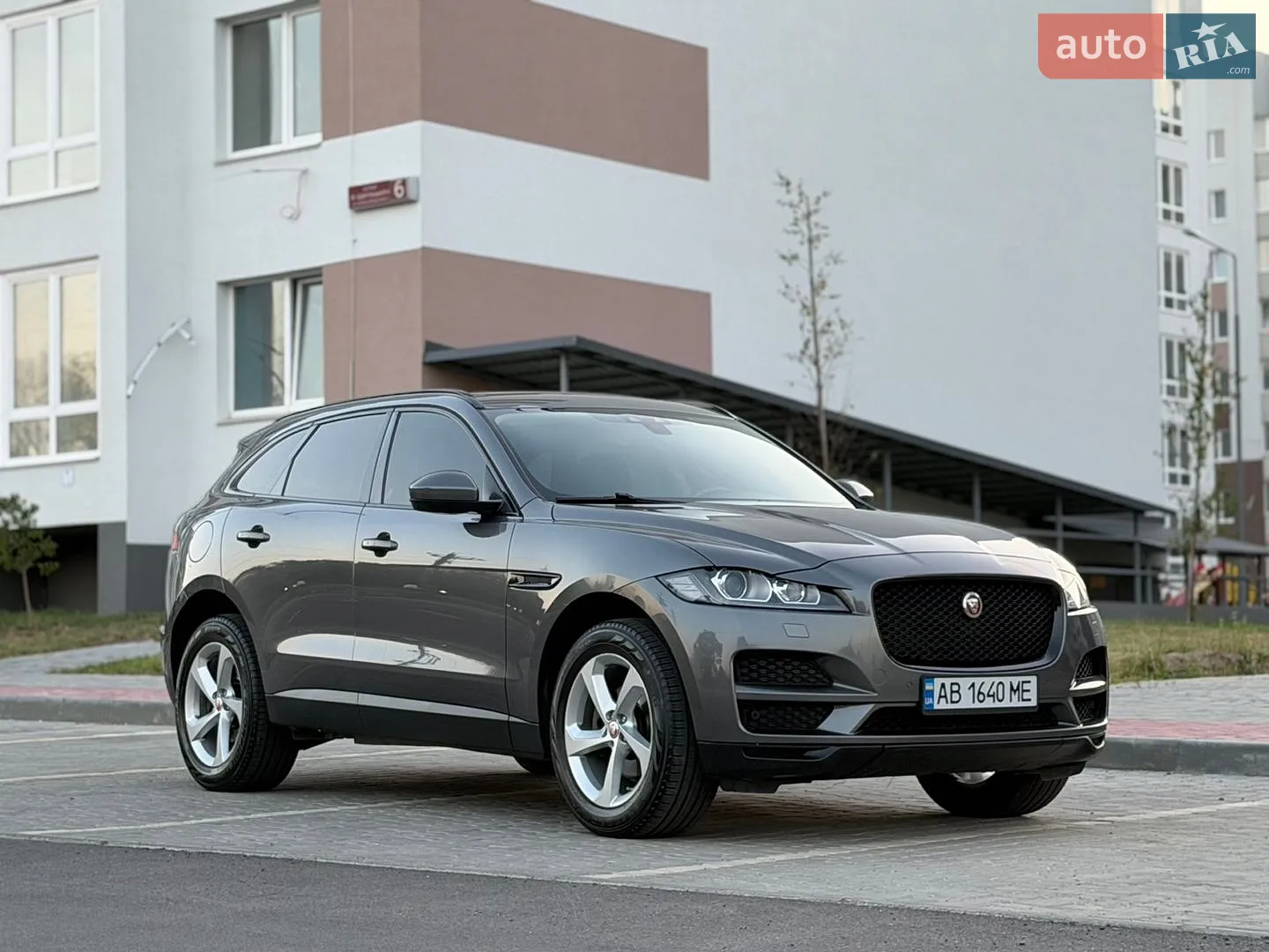 2018 Jaguar F-Pace - мініатюра 21