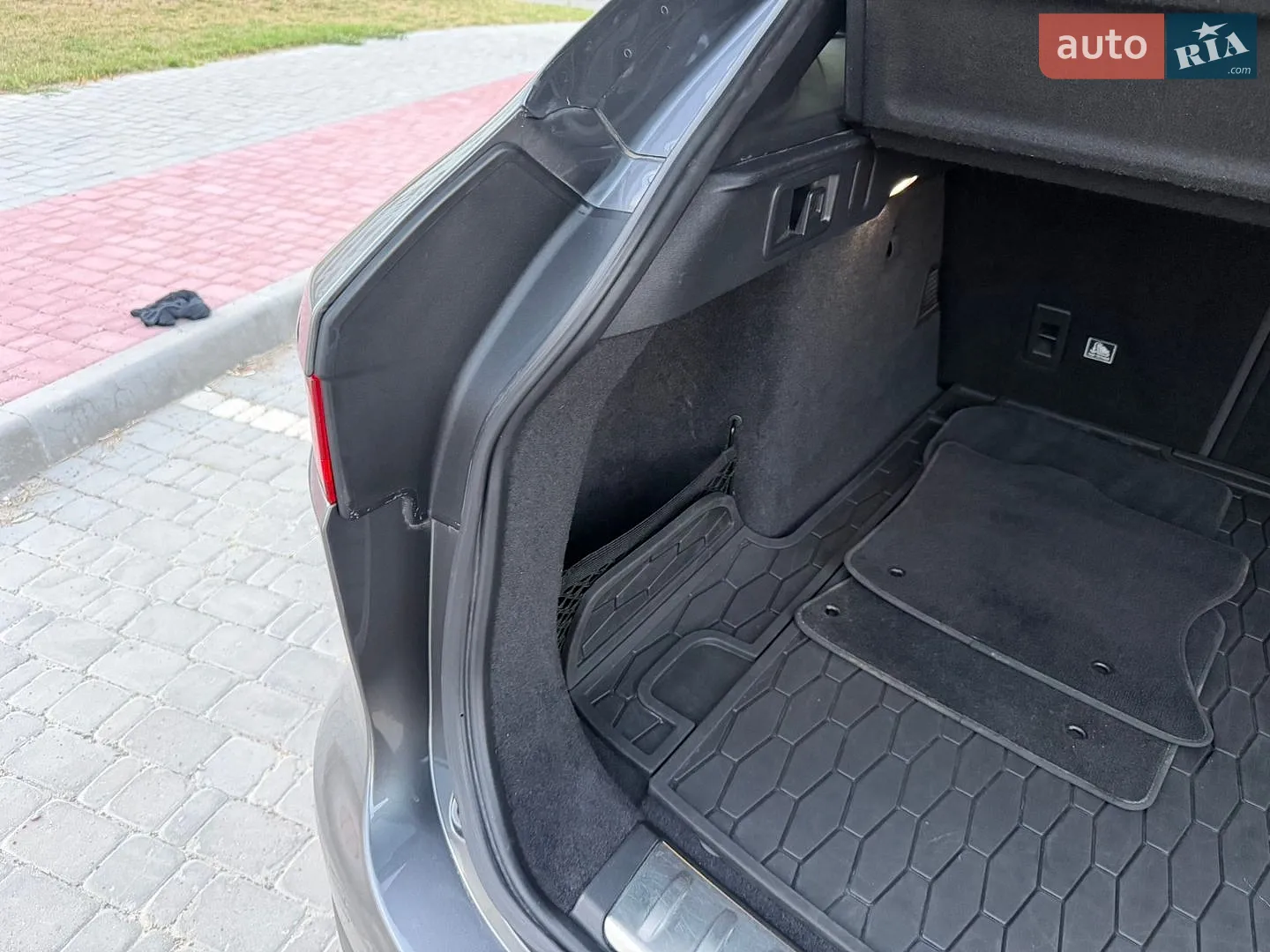 2018 Jaguar F-Pace - мініатюра 36