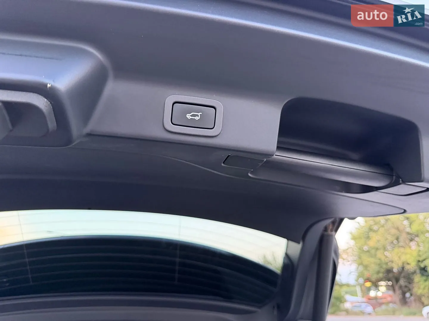 2018 Jaguar F-Pace - мініатюра 37