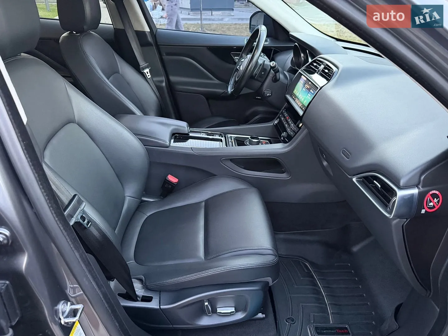 2018 Jaguar F-Pace - мініатюра 53