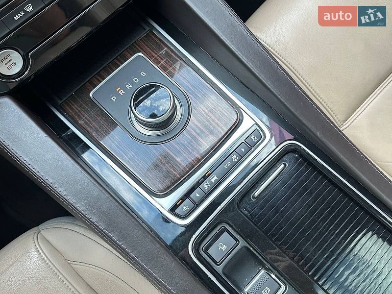 Внедорожник / Кроссовер Jaguar F-Pace 2016 в Киеве фото 23 Внедорожник / Кроссовер Jaguar F-Pace 2016 в Киеве
