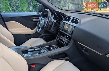 Позашляховик / Кросовер Jaguar F-Pace 2017 в Івано-Франківську
