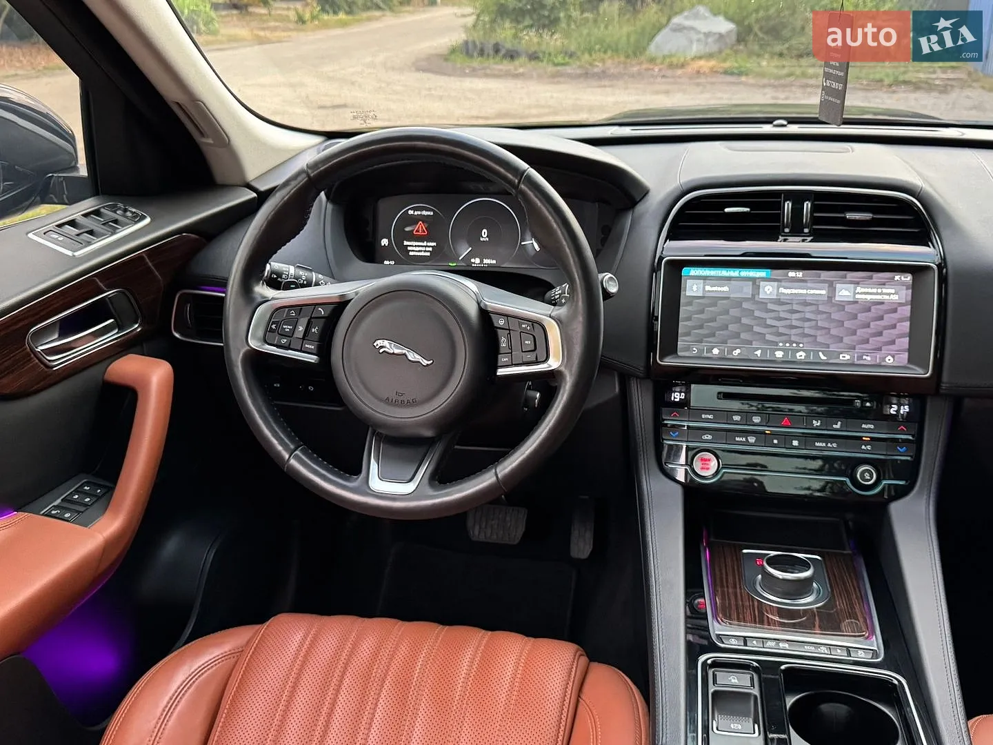2018 Jaguar F-Pace - мініатюра 51