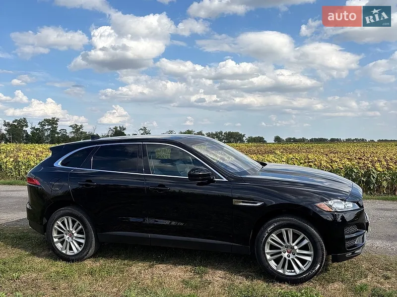 Jaguar F-Pace