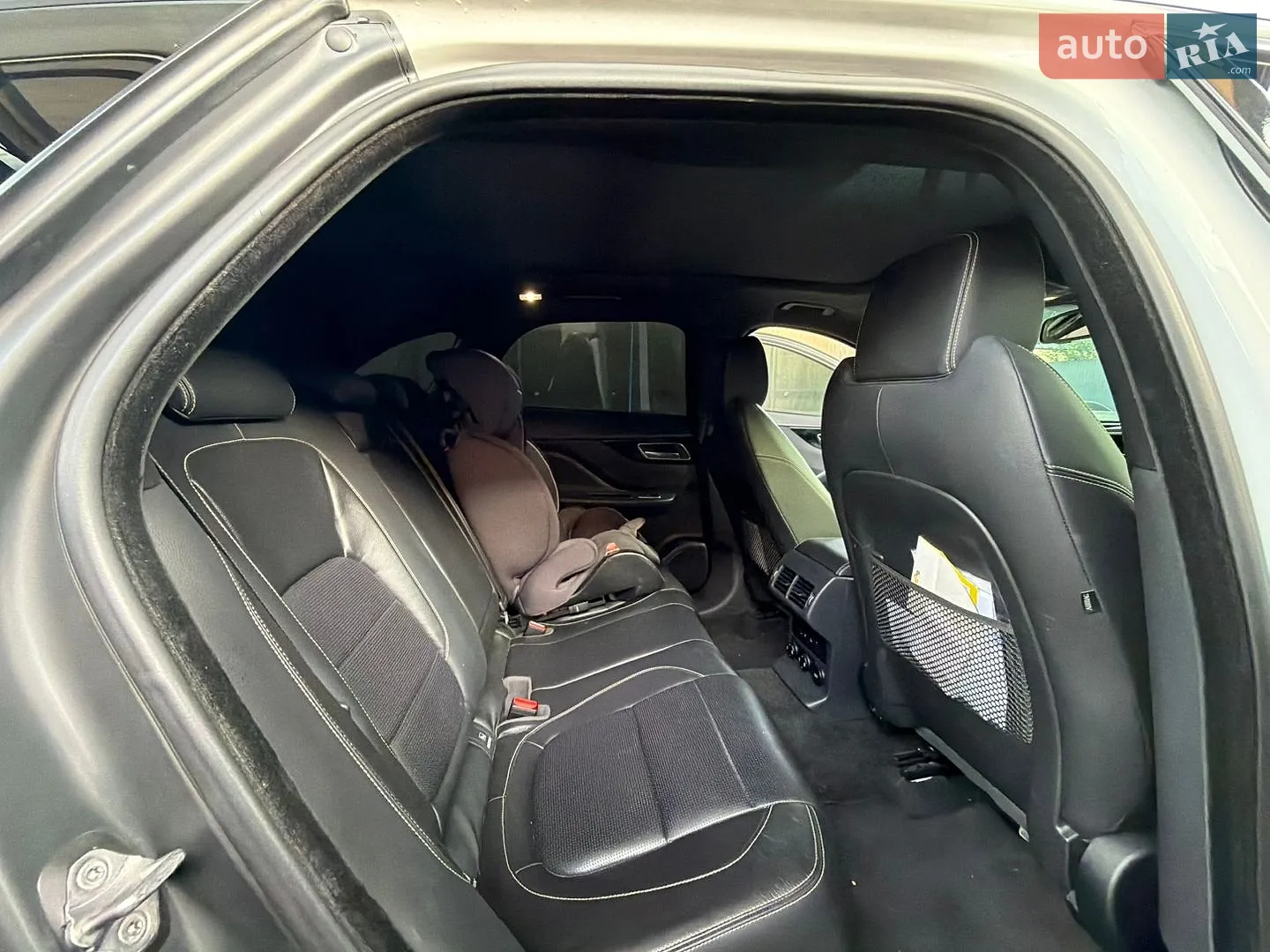 2016 Jaguar F-Pace - мініатюра 9