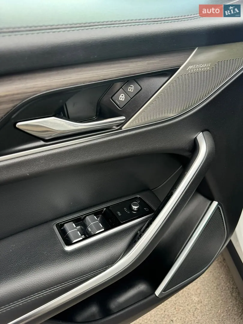 2021 Jaguar F-Pace - мініатюра 16