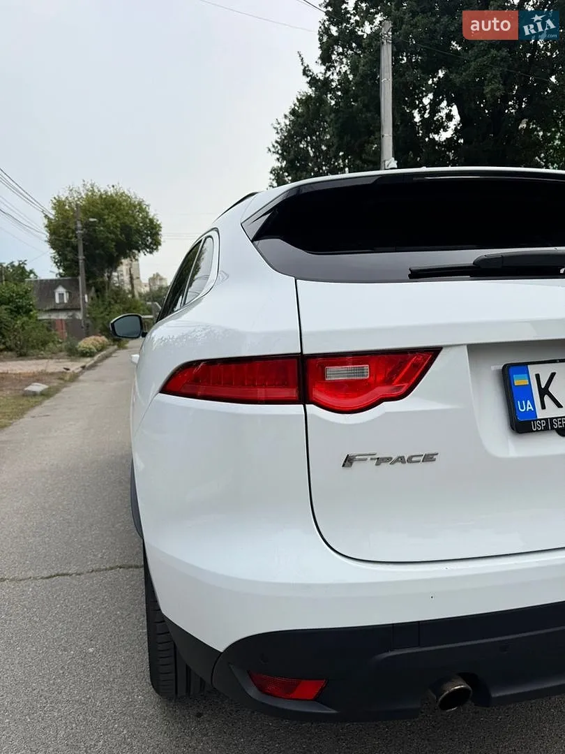 2018 Jaguar F-Pace - мініатюра 12