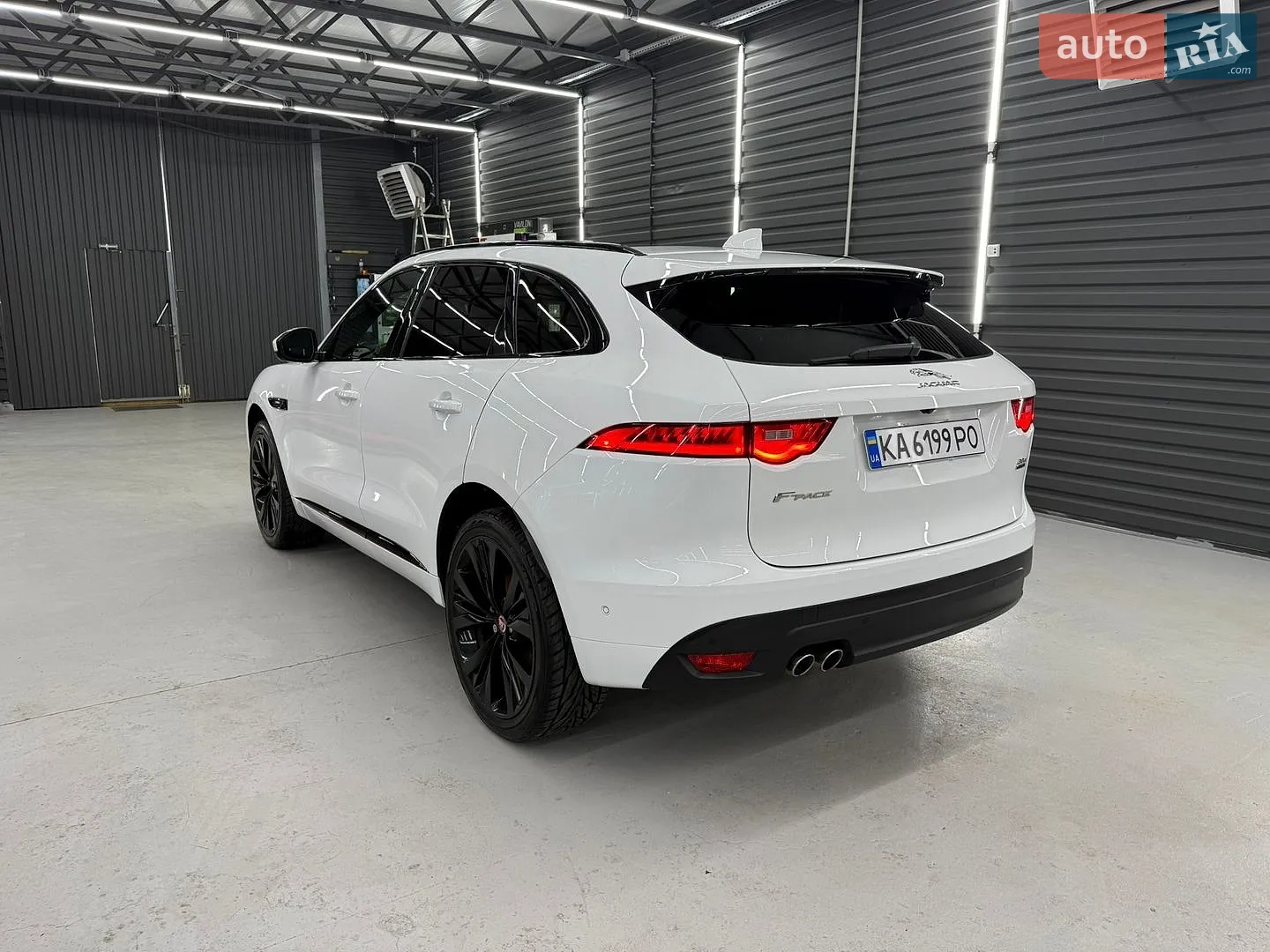 2018 Jaguar F-Pace - мініатюра 5