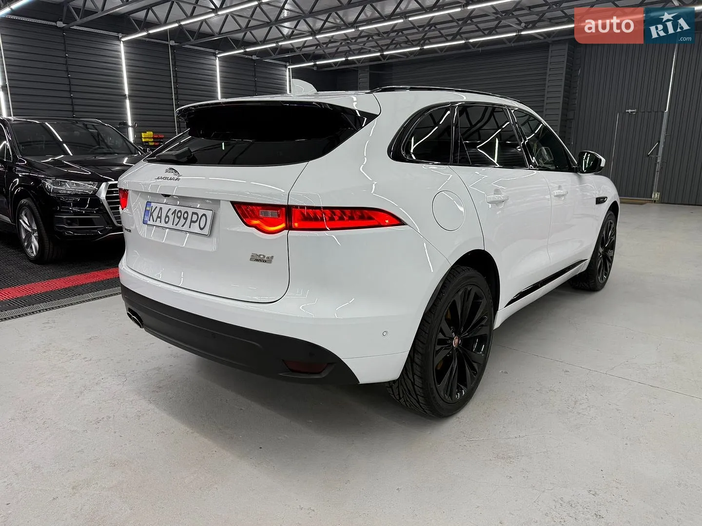 2018 Jaguar F-Pace - мініатюра 14