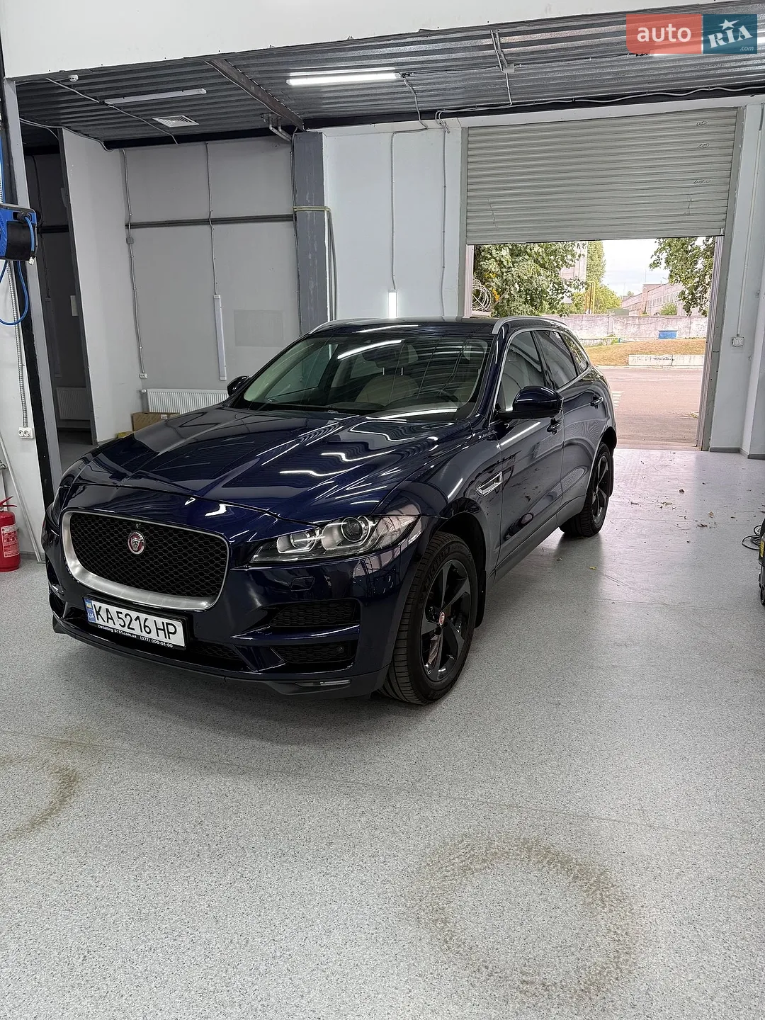2016 Jaguar F-Pace - фото 1