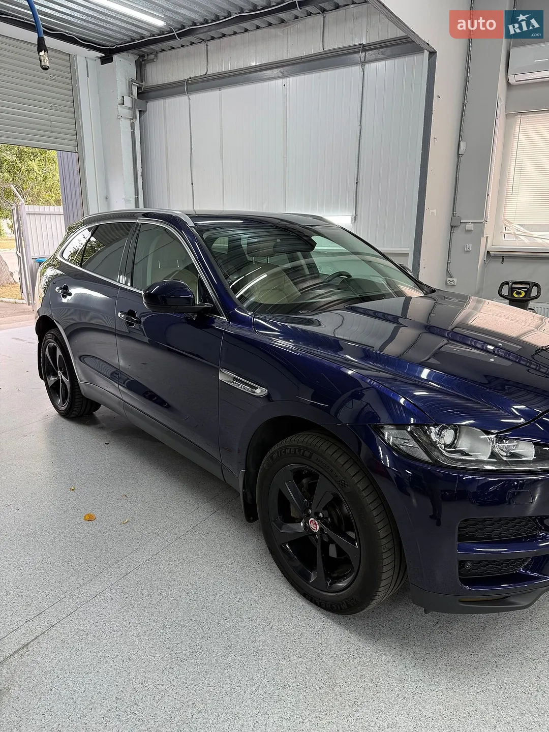 2016 Jaguar F-Pace - мініатюра 4