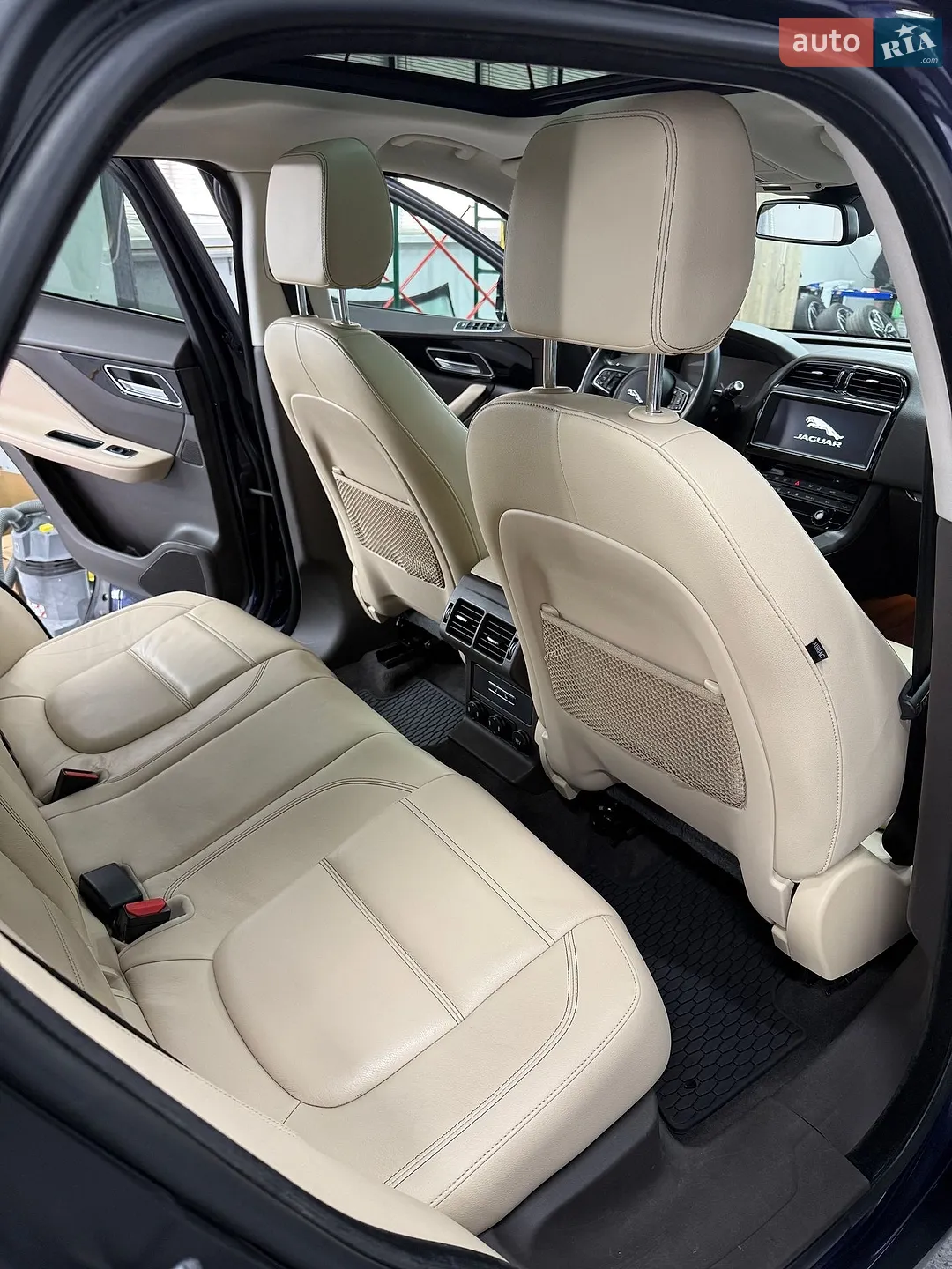 2016 Jaguar F-Pace - мініатюра 10